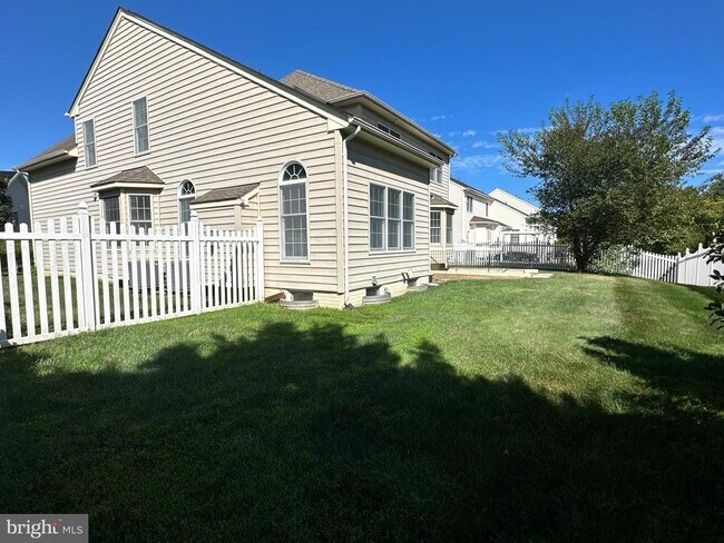 Building Photo - 18429 Polynesian Ln