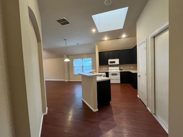 Building Photo - 621 Crystal Falls Dr