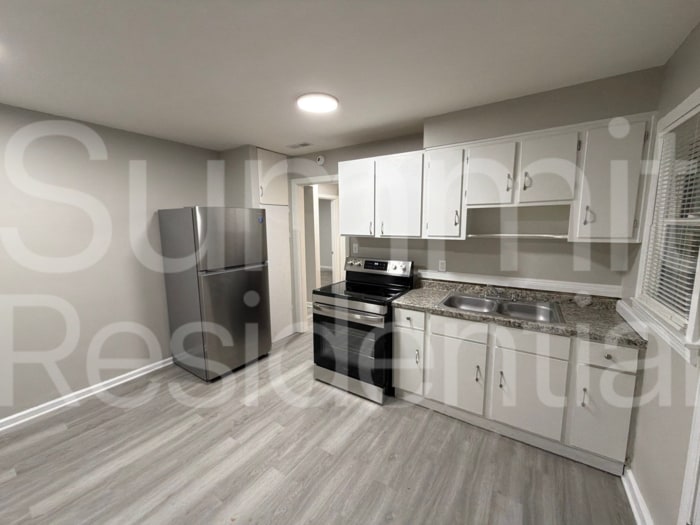 Building Photo - 3031 Linwood Ave