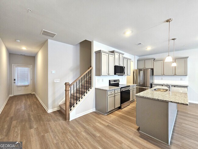 Building Photo - 338 Lanier Cir