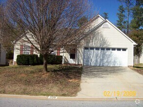Building Photo - 3 Bedroom, 2.5 Bath Home