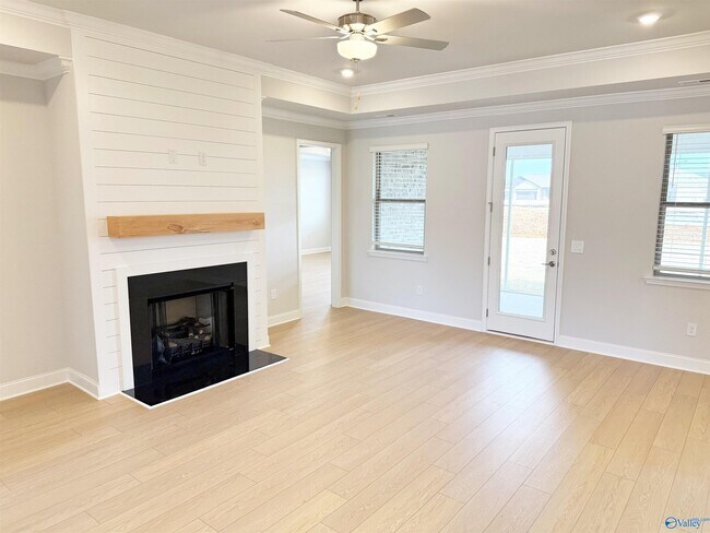 Building Photo - 218 Stockyard Cir