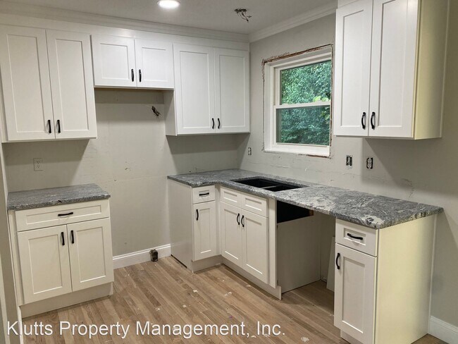 Building Photo - 2 br, 1 bath House - 4805 Malibu Drive