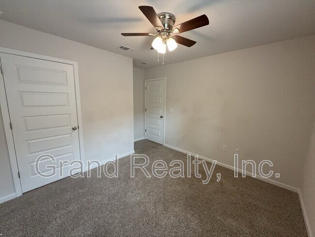 Building Photo - 4407 White Cedar Ct