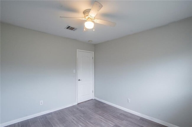 Building Photo - 17928 Narsitin Ln