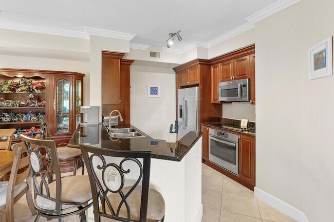 Building Photo - 1660 Renaissance Commons Blvd