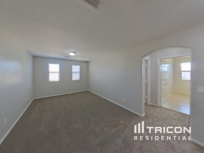 Building Photo - 40984 W Colby Dr
