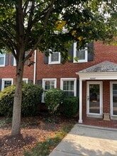 Building Photo - 3068 S Abingdon St