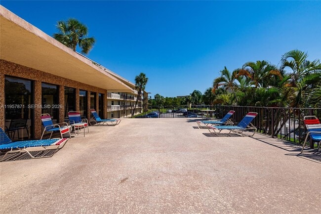 Building Photo - 9355 SW 8th St