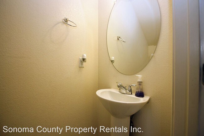 Building Photo - 3 br, 2 bath House - 2014 Northfield Drive