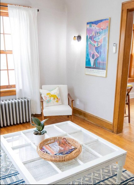 Building Photo - 1802 E Howard Ave