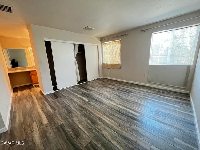 Building Photo - 43770 Santa Rosa Cir