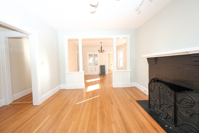 Building Photo - 111 E Elm Ave