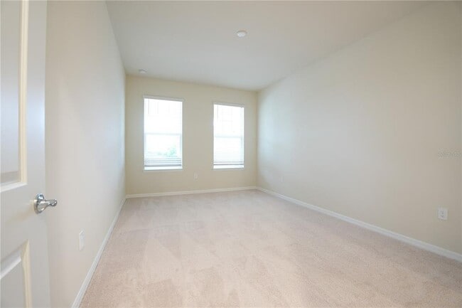 Building Photo - 268 Summer Pne St