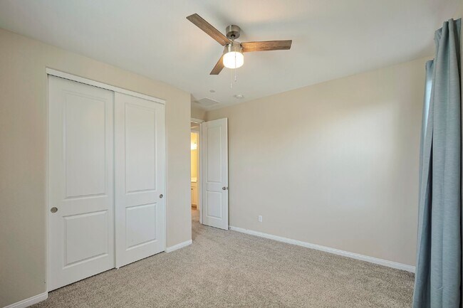 Building Photo - 780 Aurora Vale Pl
