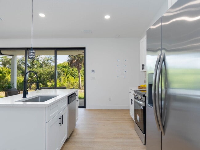 Building Photo - Brand New Construction 3/2  Canal Front Home for Rent in North Port