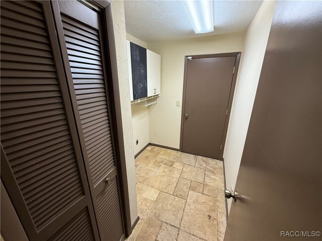 Building Photo - 3632 N Honeylocust Dr