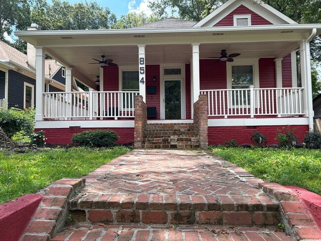 Building Photo - Room in Single Family Home on Beecher St SW