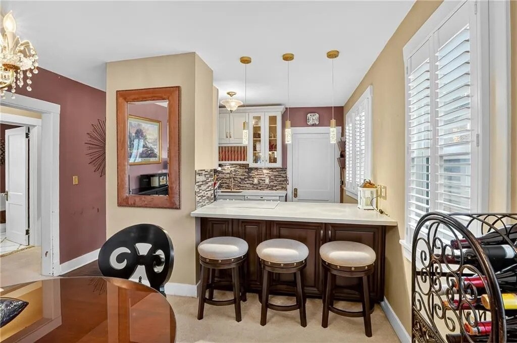 Eat-in kitchen area - 21 Beech Ave