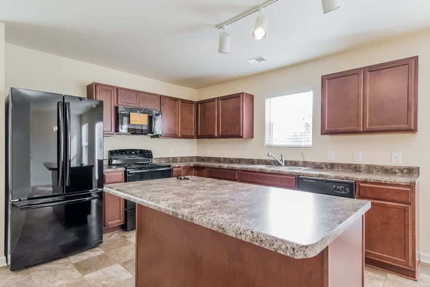 Building Photo - 60 Sharp Way