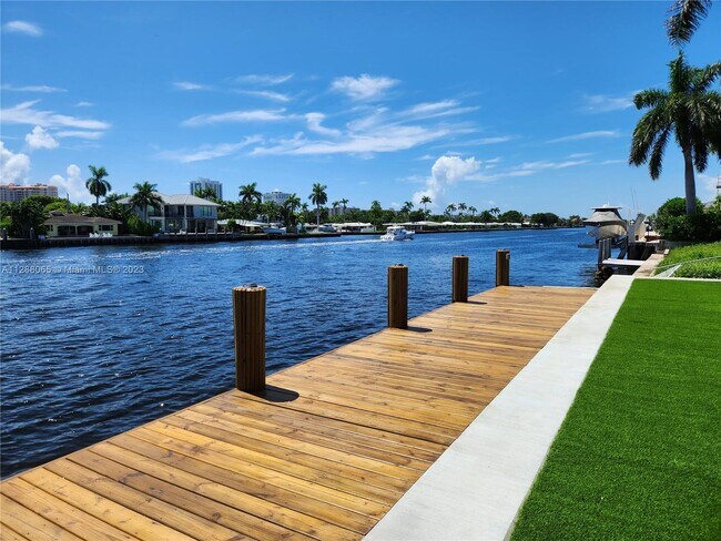 Building Photo - 2742 SE 11th St