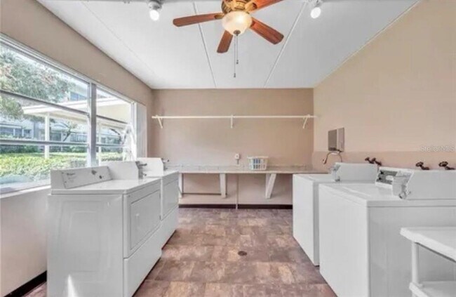 Building Photo - 1235 S Highland Ave