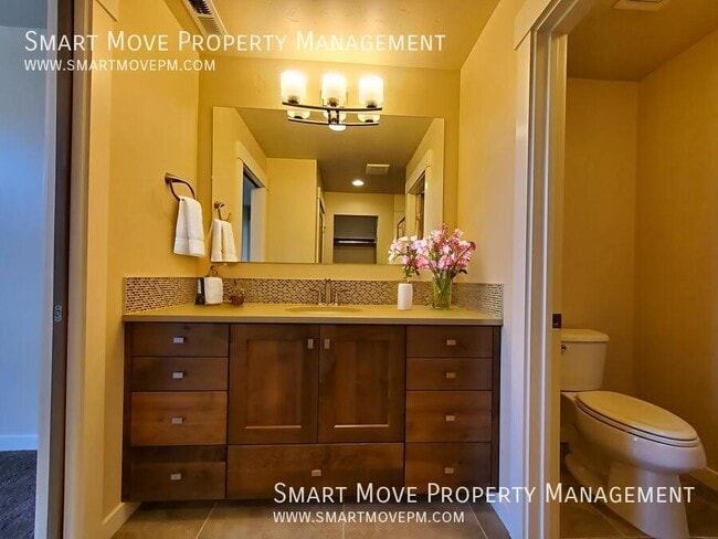 Building Photo - 3246 E Front Runner Ln