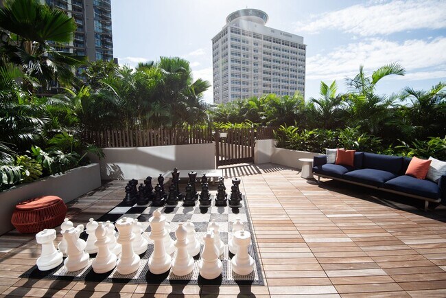 Building Photo - SKY ALA MOANA ONE BEDROOM AVAILABLE NOW