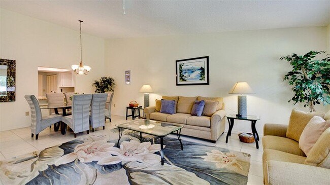 Building Photo - 7893 Timberwood Cir