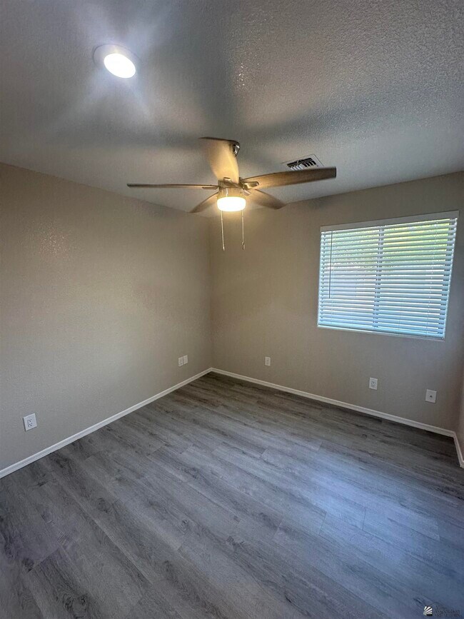 Building Photo - 11871 Eclipse Ct