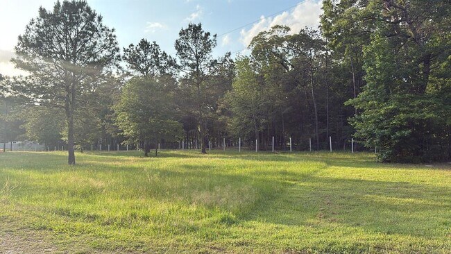 Building Photo - 8856 Greenwood Dr