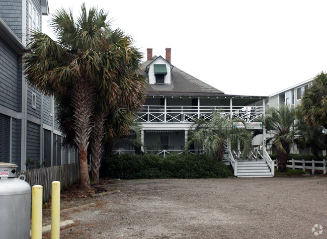 Building Photo - Carolina Temple Apartments