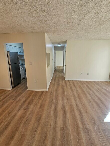 Building Photo - 1108 Ravens Crest Dr
