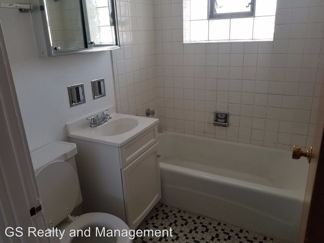 Building Photo - 6625 Pershing Rd