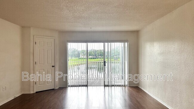 Building Photo - 13803 Fairway Island Dr