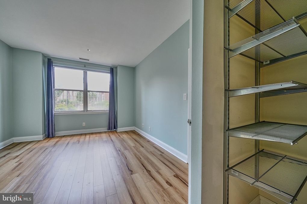 Building Photo - 1200 Braddock Pl