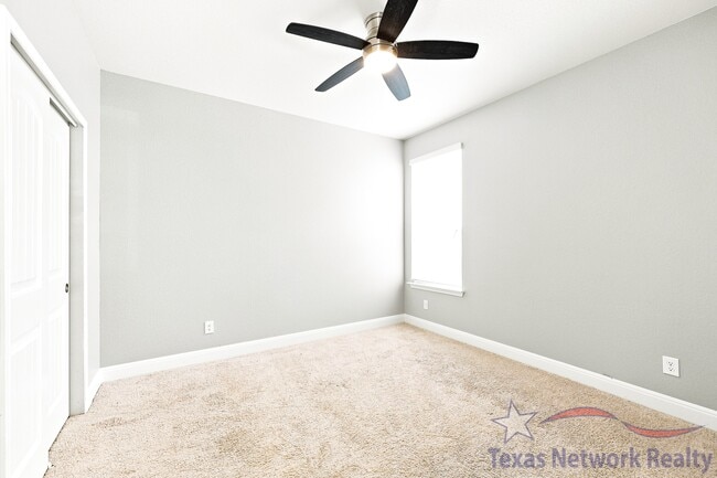 Building Photo - 5730 Mckinney Falls