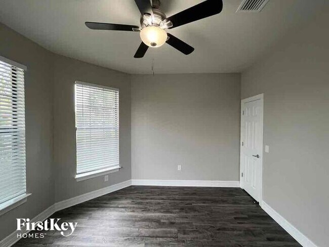 Building Photo - 2535 Marton Oak Blvd