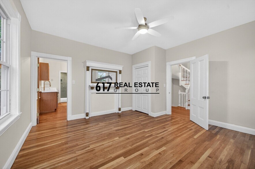 Building Photo - 42 Etna St