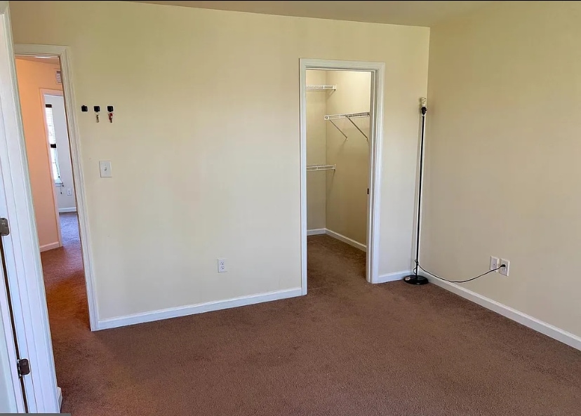 Building Photo - 689 Jacobsen Cir