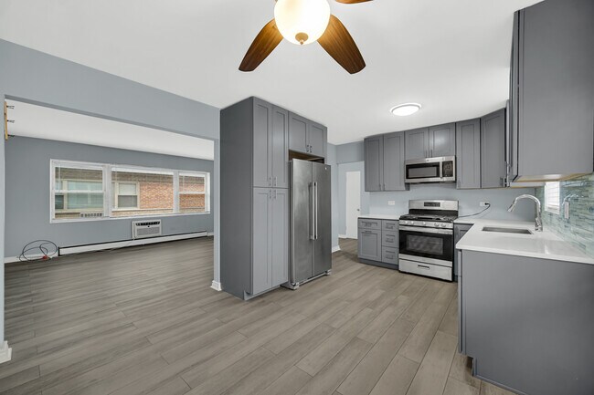 Building Photo - 3725 N Harlem Ave