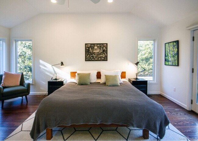 Building Photo - 5 Southwood Ln