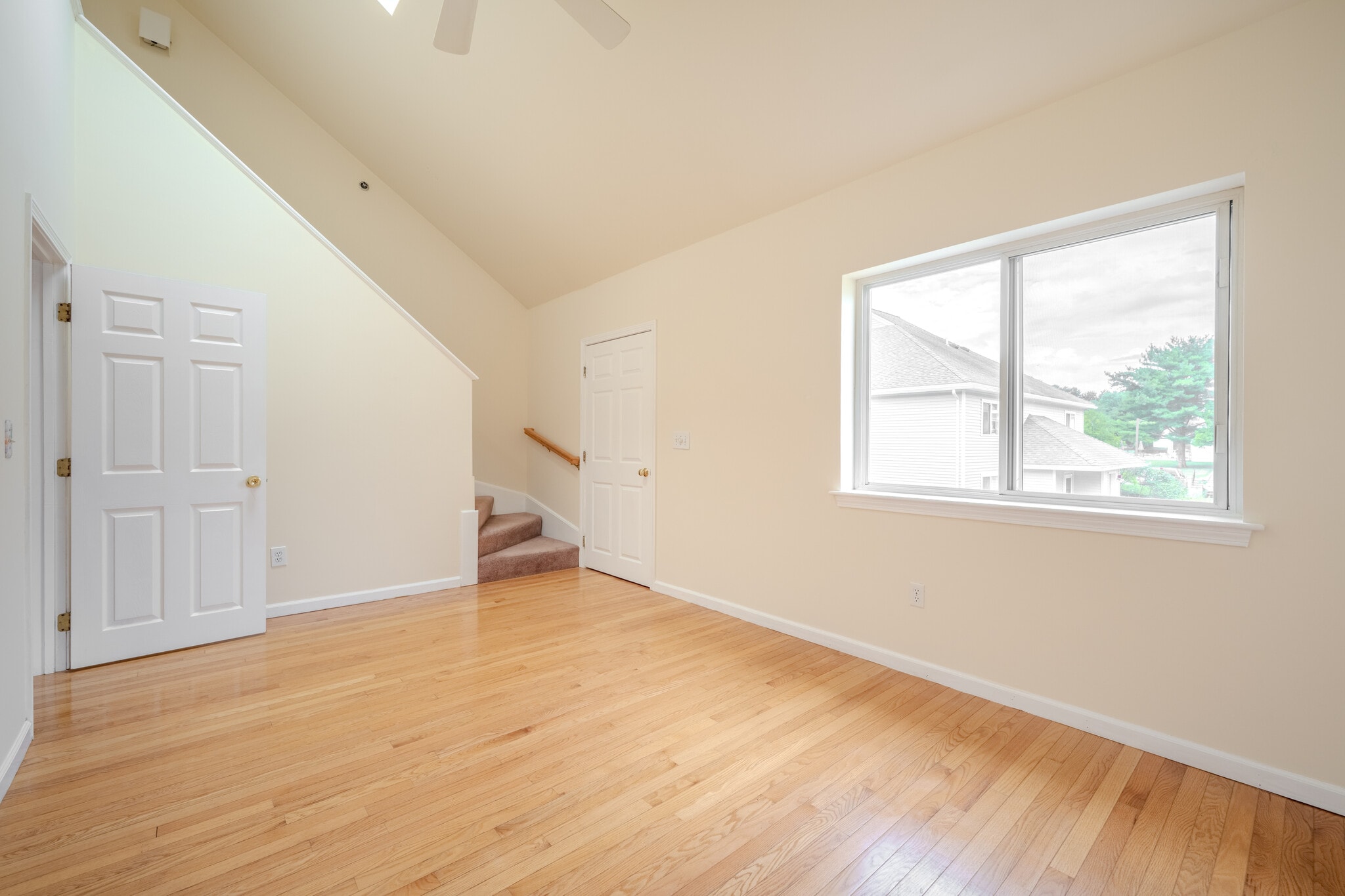 Building Photo - 360 Littleton Rd
