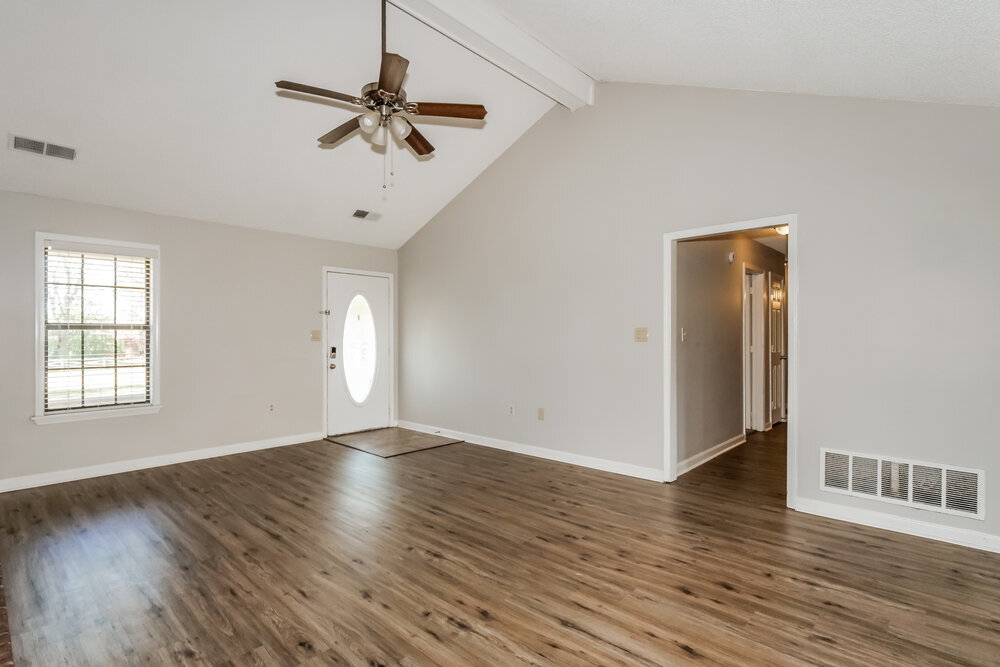 Building Photo - 7352 Alexander Rd