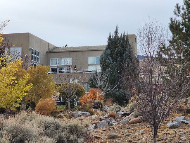 Building Photo - Multi level Mosaic Mansion on the Upper We...