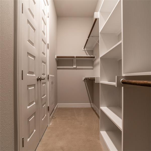 Building Photo - 1300 W 5th St