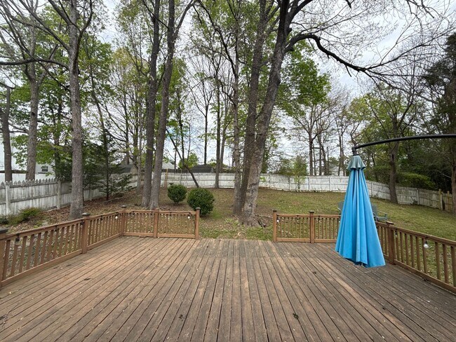 Building Photo - T.R. Lawing Realty Property