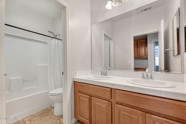 Building Photo - 22632 Dragonfly Ct