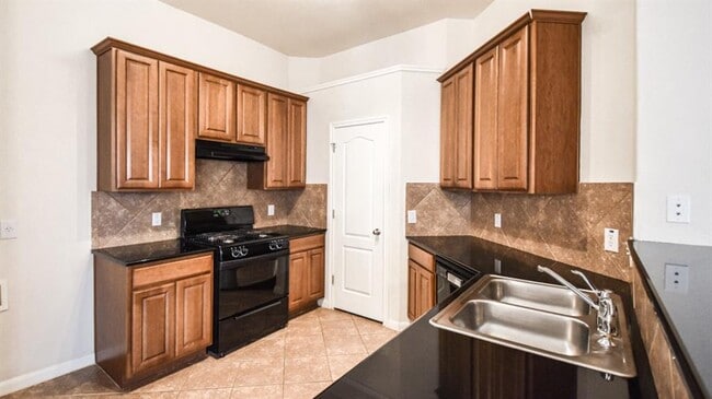 Building Photo - 502 Hidden Brook Ln