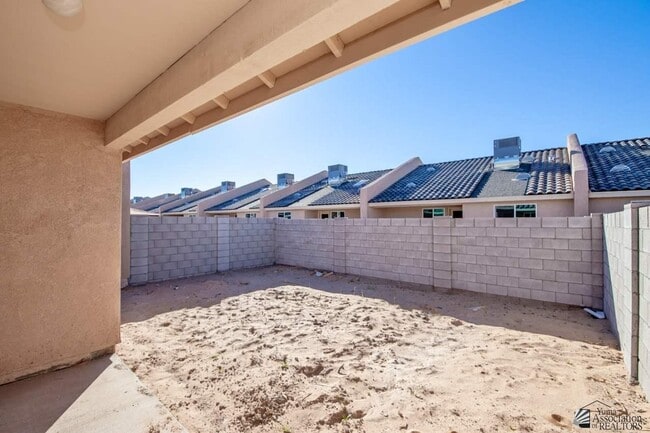 Building Photo - 7387 E 39th St